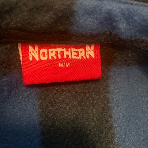 Polar Fleece Boys Button Up Shirt - Size Medium - Canada Patch - Picture 2 of 4